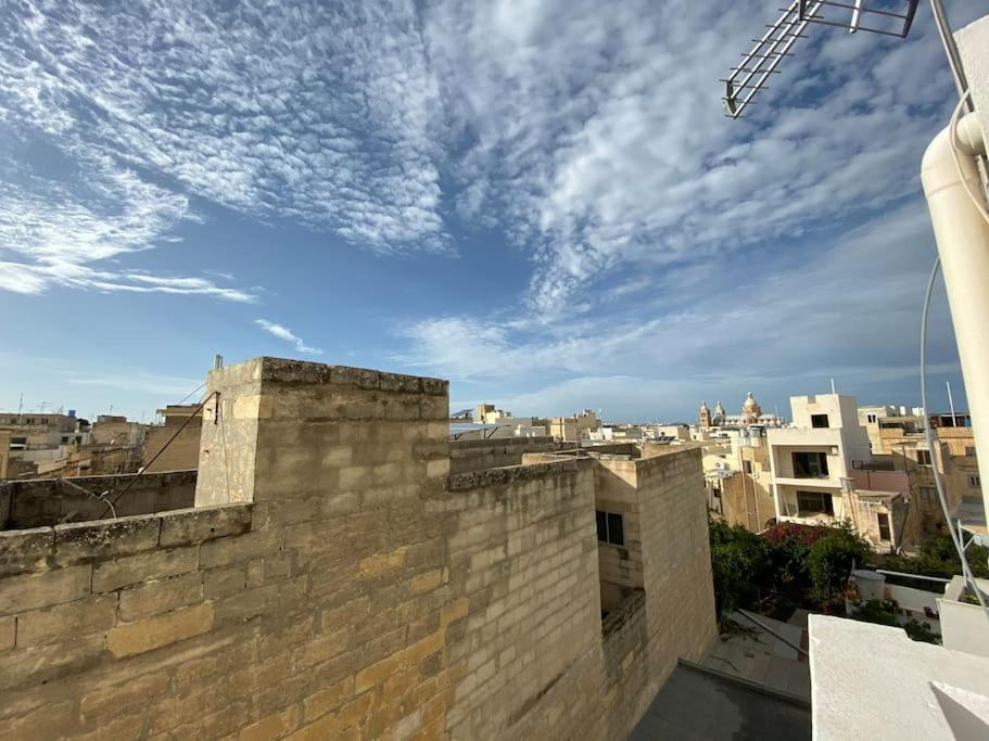 May Flower: Modern Flat Close To Airport/Bus Stops Tarxien Εξωτερικό φωτογραφία